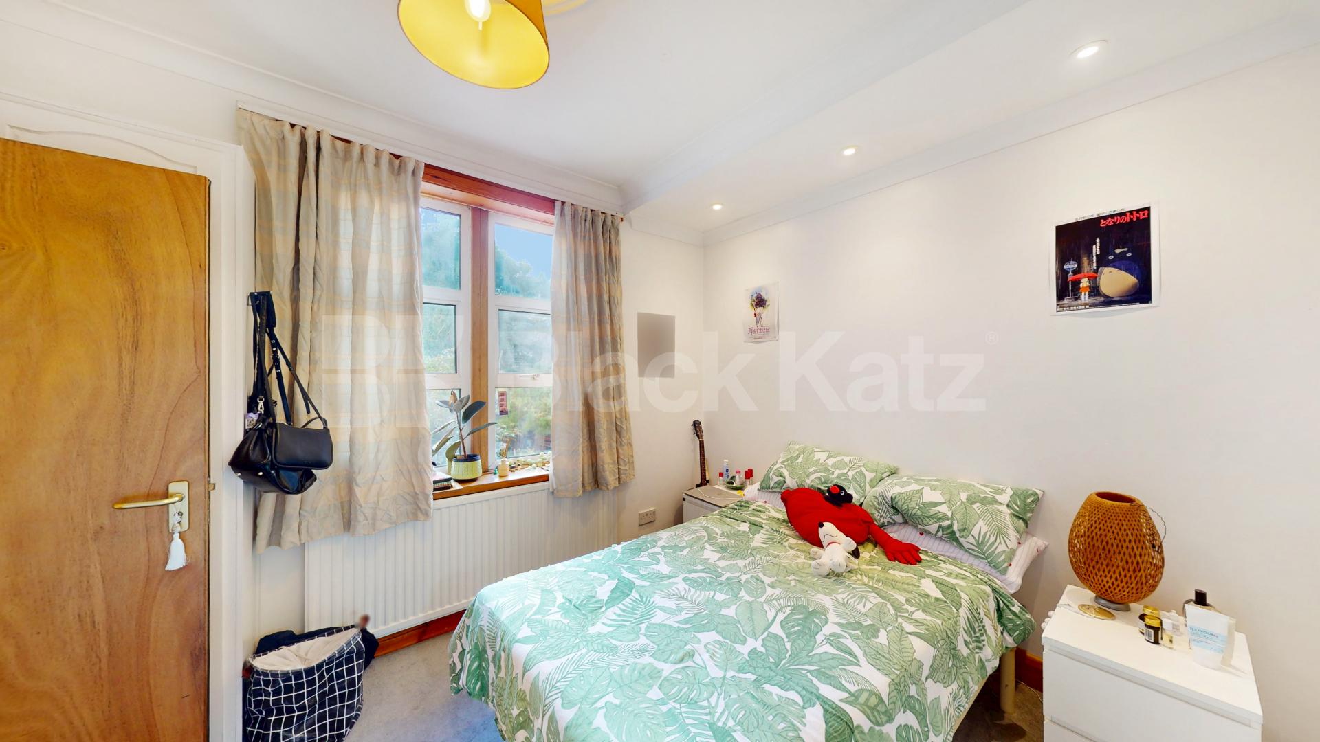 Modern and Central Apartment Grosvenor Gardens, Willesden Green